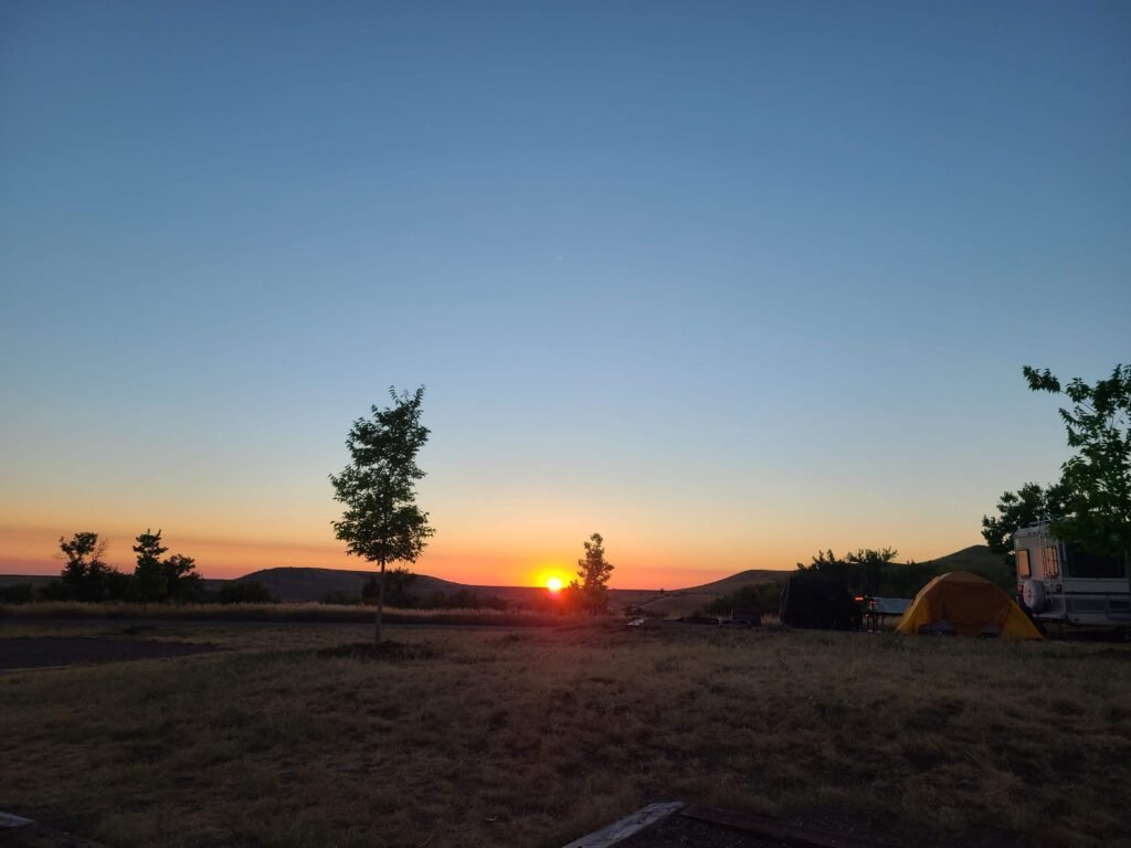 Sunrise in Bear Creek Lake Park 